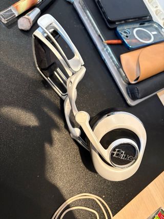 Auriculares Blue Lola Blancos y Negros