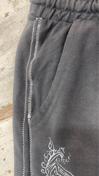 Calções cinzentos personalizados anos 2000