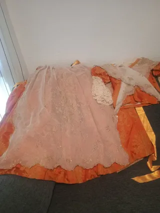 Vestido de Fallera Naranja y Dorado