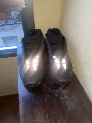 Adidas Yeezy 700 V3