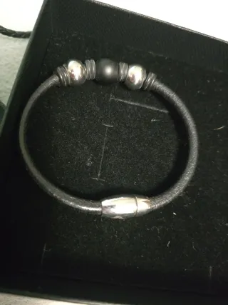 Pulsera de cuero trenzado para hombre 40€ las 2