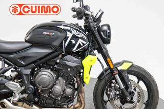 TRIUMPH TRIDENT 660