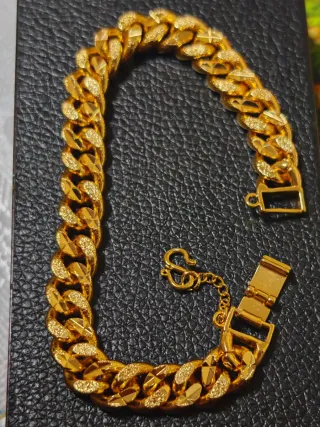 Esclava tallada oro 18k chapado cierre seguridad