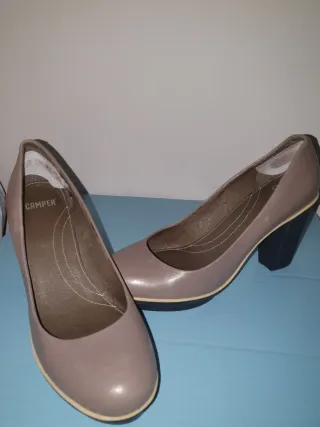 Zapatos de varias marcas. Tallas 37-38. Como nuevo