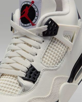 Air Jordan 4 Retro OG Flight Club