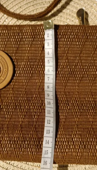 Bolso de mano tejido marrón