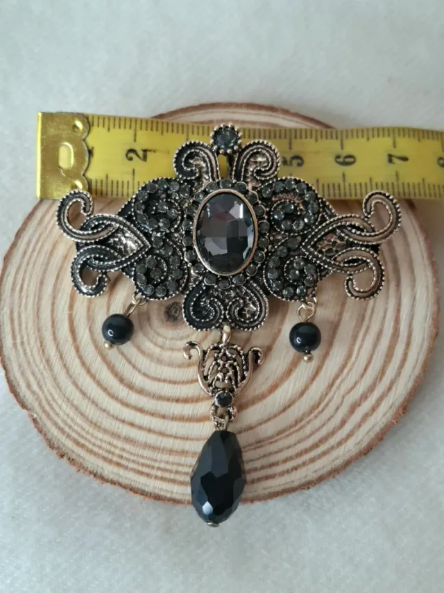 Broche L'Antiga Regional Negro y Dorado