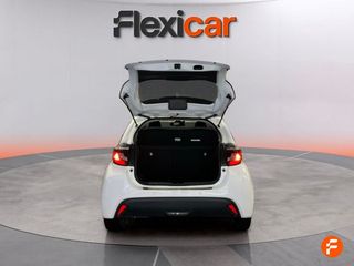 Toyota Yaris 1.5 120H Business Plus