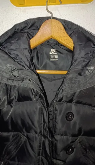 Plumífero Nike Negro con Capucha