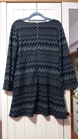 Vestido corto Fórmula Joven manga larga