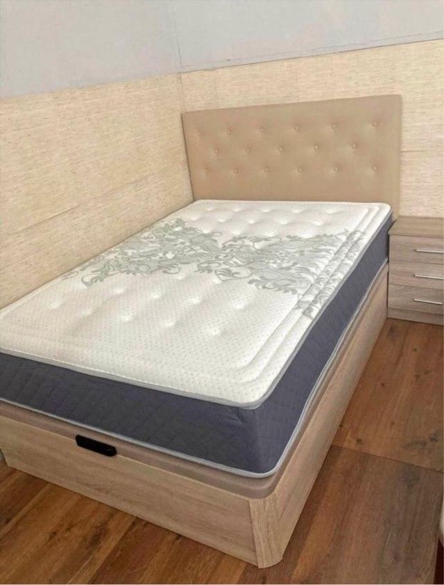 CANAPES Y COLCHONES.