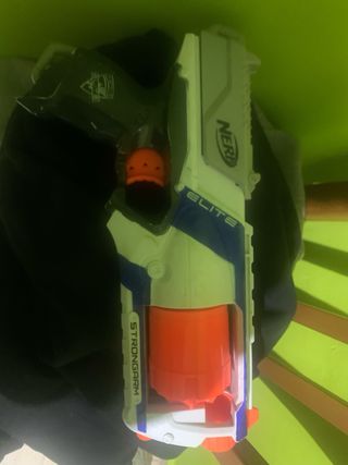 Pistola de balines Strongarm