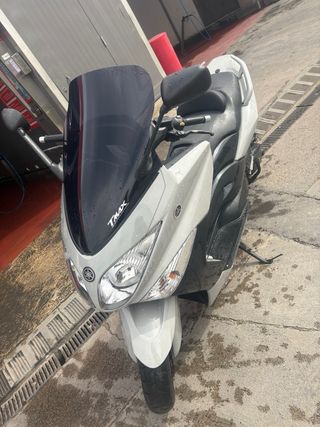 Yamaha TMAX 500 Maxi Scooter