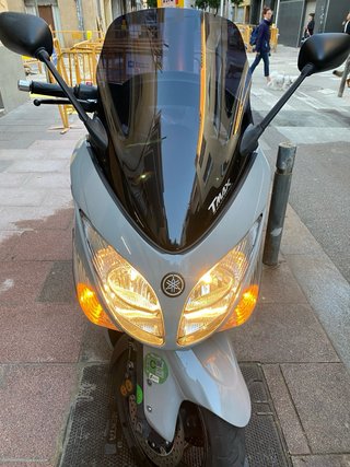 Yamaha TMAX 500 Maxi Scooter