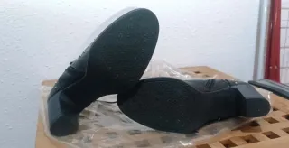 Botines de piel negros tacón cremallera y cordones