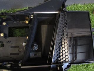 Volkswagen 93698 4m0907247 consola central touareg