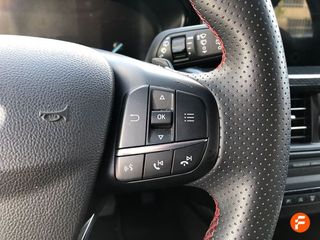 Ford Focus 1.0 Ecoboost MHEV 92kW ST-Line Auto