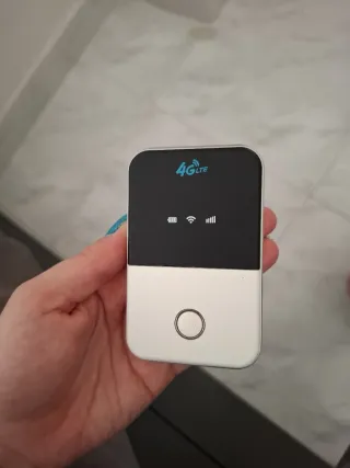 Router 4G LTE WiFi Portátil MF925