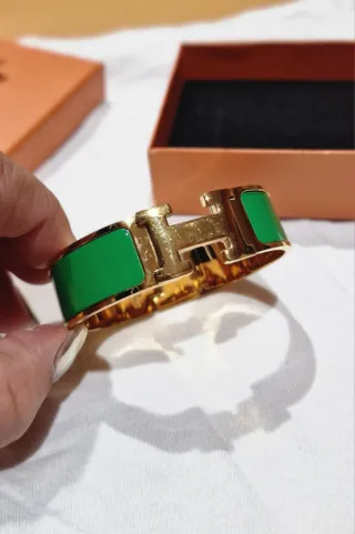 Pulsera Hermès H Dorada y Verde