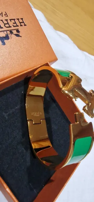 Pulsera Hermès H Dorada y Verde