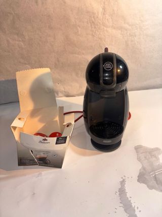 Cafetera Dolce Gusto y cápsulas Bellarem