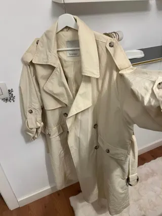 Gabardina crema oversize Talla M