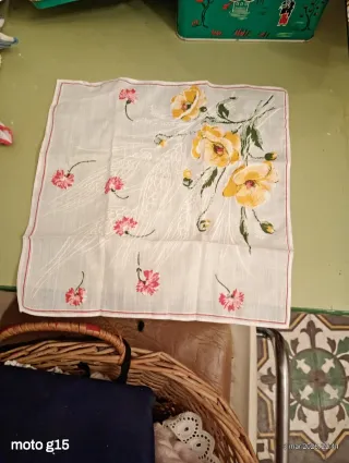 Pañuelos de lino vintage bordados