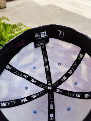 Gorra New Era x Liberty Talla 7 1/2 - 59.6cm