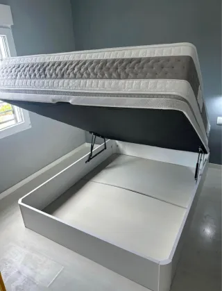 Canapé abatible blanco y negro