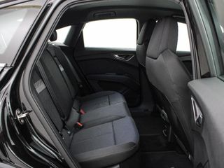 AUDI Q4 AUDI Q4 SPORTBACK GENUINE EDITION 45 E-TRON 210,00 KW 77,0 KWH