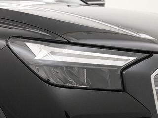 AUDI Q4 AUDI Q4 SPORTBACK GENUINE EDITION 45 E-TRON 210,00 KW 77,0 KWH