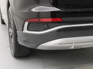 AUDI Q4 AUDI Q4 SPORTBACK GENUINE EDITION 45 E-TRON 210,00 KW 77,0 KWH