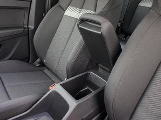 AUDI Q4 AUDI Q4 SPORTBACK GENUINE EDITION 45 E-TRON 210,00 KW 77,0 KWH