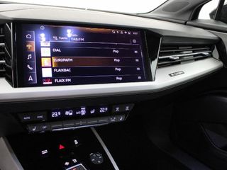 AUDI Q4 AUDI Q4 SPORTBACK GENUINE EDITION 45 E-TRON 210,00 KW 77,0 KWH