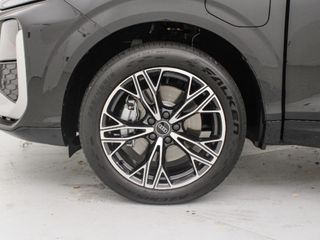 AUDI Q3 AUDI Q3 SUV LAUNCH EDITION E-HYBRID 200 KW S TRONIC