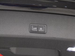 AUDI Q3 AUDI Q3 SUV LAUNCH EDITION E-HYBRID 200 KW S TRONIC