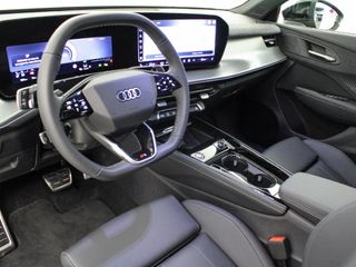 AUDI Q3 AUDI Q3 SUV LAUNCH EDITION E-HYBRID 200 KW S TRONIC