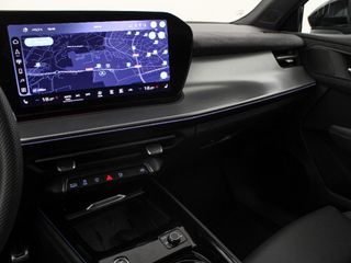 AUDI Q3 AUDI Q3 SUV LAUNCH EDITION E-HYBRID 200 KW S TRONIC