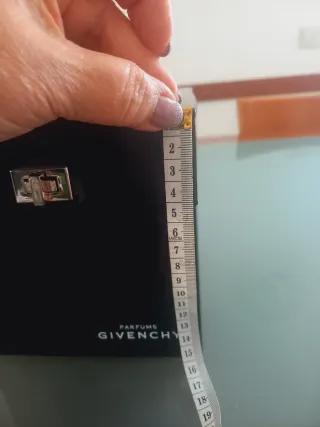 Beauty case Givenchy vernice nero