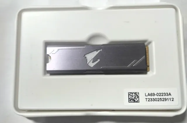 Disco Duro M.2 Gigabyte Aorus RGB 512GB