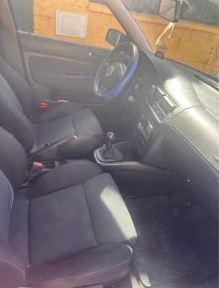 Volkswagen Golf 2002