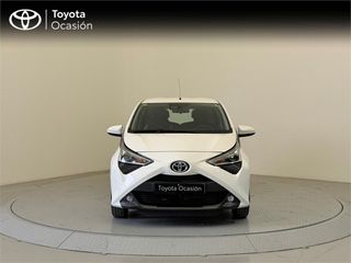 TOYOTA Aygo 5P x-play 70 Manual