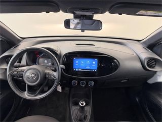 TOYOTA Aygo X Play MT