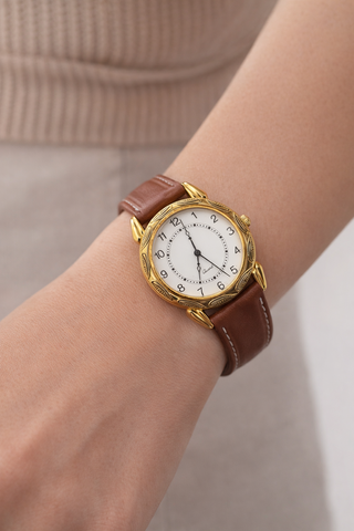 Reloj clásico dorado Quartz Elegante y atemporal