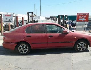 Nissan 4693301 piloto tras der primera berlina p11