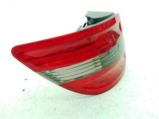 22861290 piloto tras izq mercedes benz clase b 200