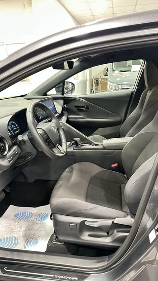 Toyota C-HR Toyota Chr 1.8 Advance