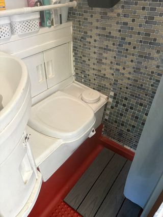 Vendo furgón vivienda, 100 % autónoma!!!!