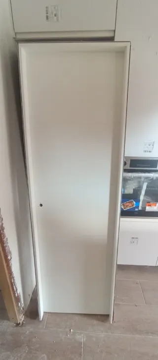 Puerta madera lacada 60x200