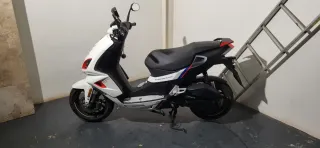 Peugeot 49cc speedfight 2 tiempos 19000km